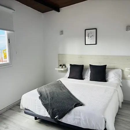 Encantadora Con Terraza Privada بيت للعطل أرونا