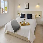 Hébergement de vacances Encantadora Con Terraza Privada *