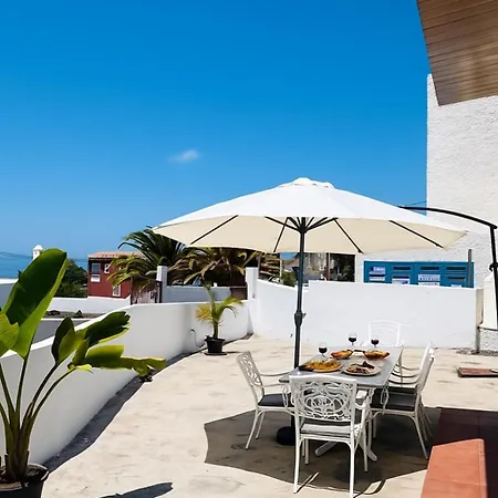 Encantadora Con Terraza Privada ארונה