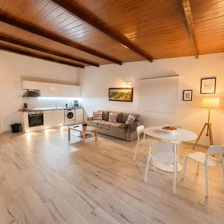 Encantadora Con Terraza Privada بيت للعطل *