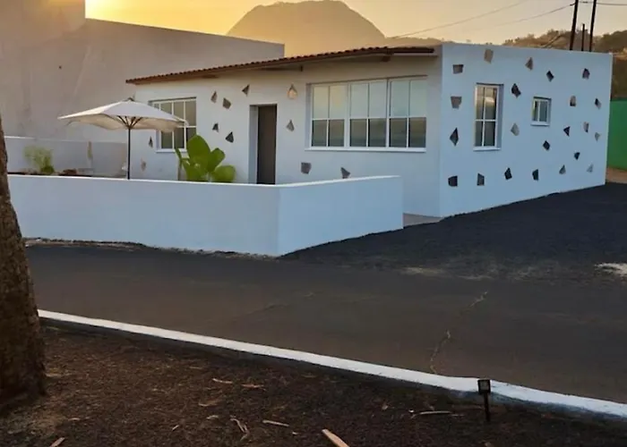 Encantadora Con Terraza Privada Casa de Férias