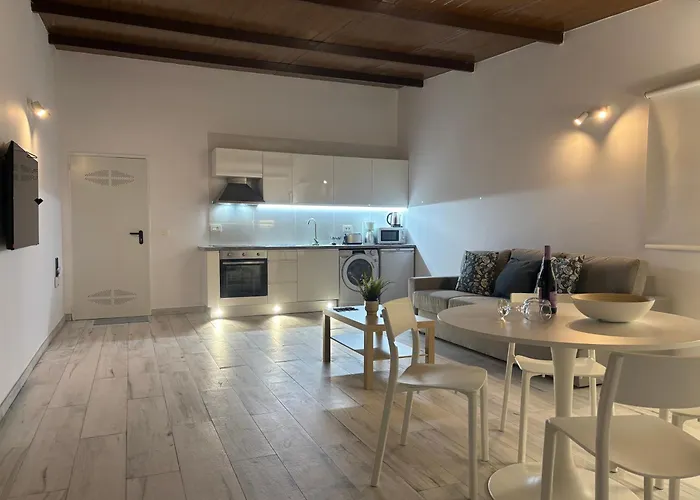 Encantadora Con Terraza Privada 펜션