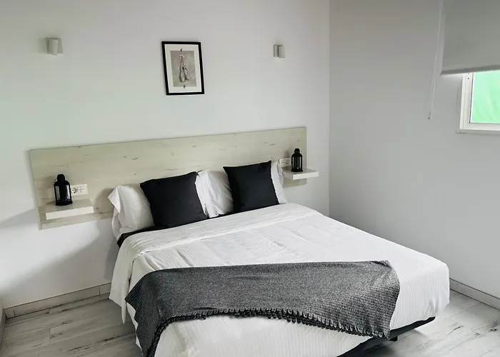 Encantadora Con Terraza Privada 펜션